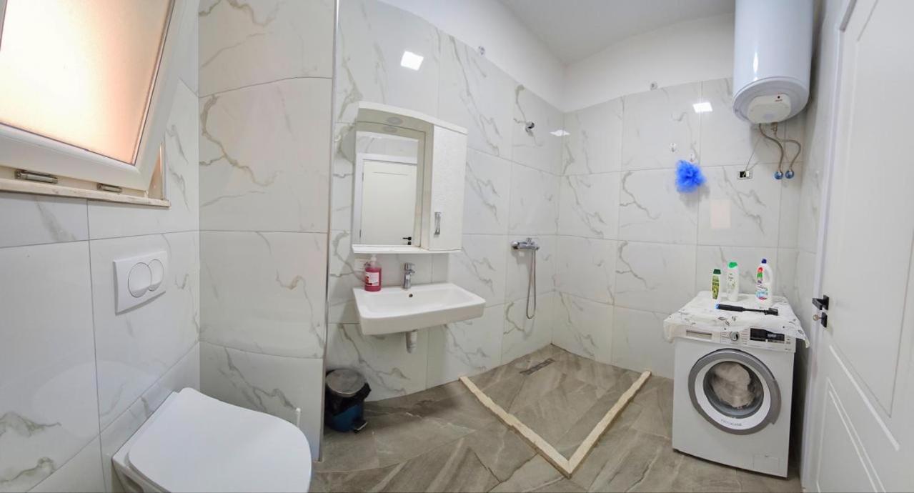 Jon'S Apartment Тирана Экстерьер фото