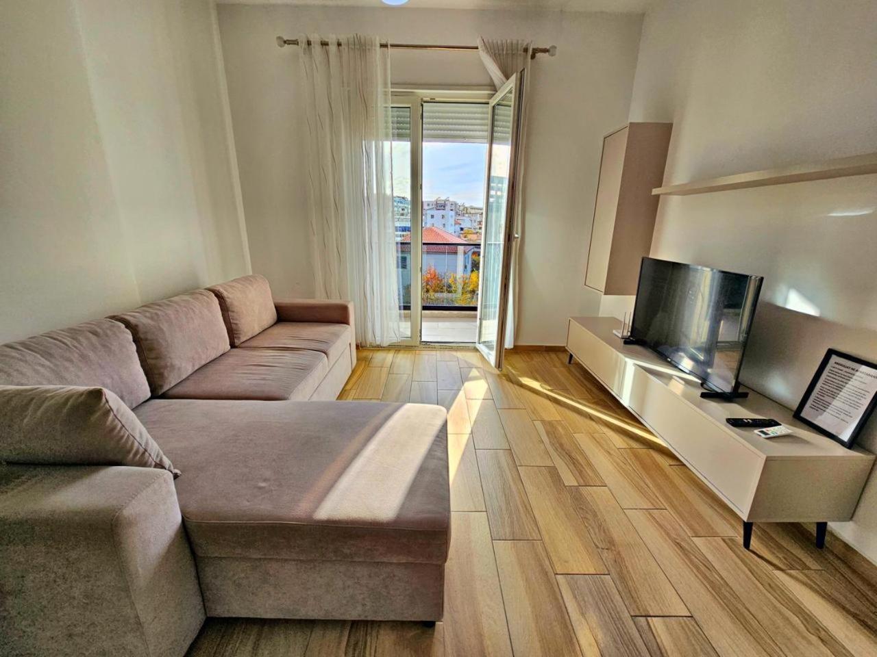 Jon'S Apartment Тирана Экстерьер фото