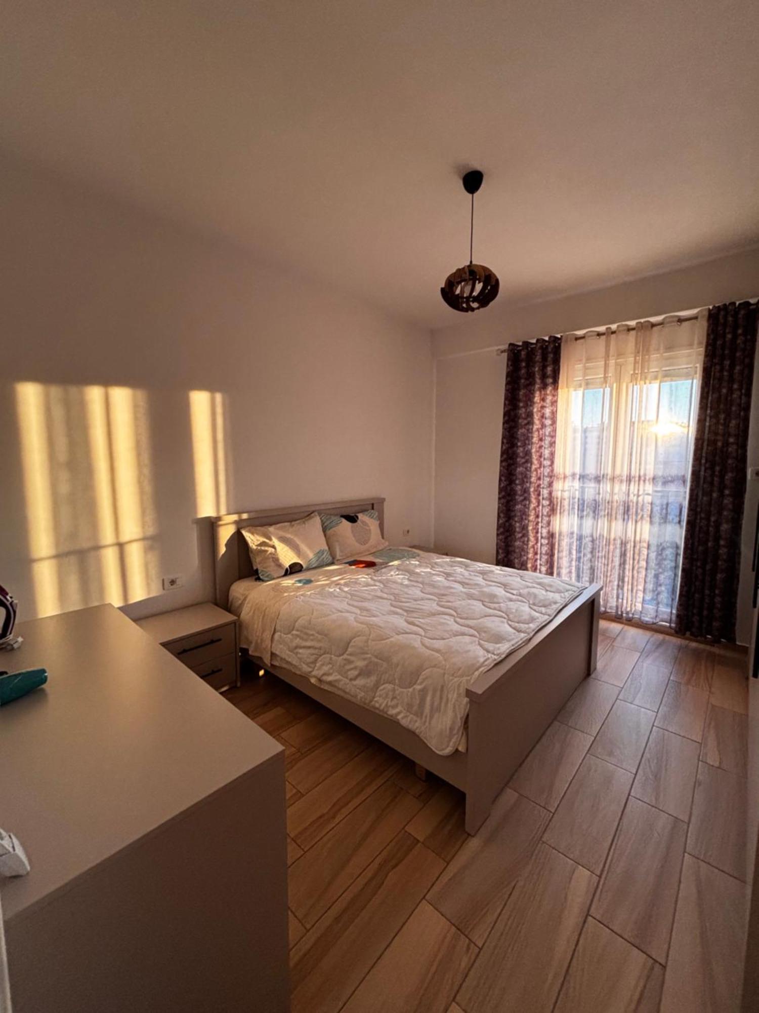Jon'S Apartment Тирана Экстерьер фото